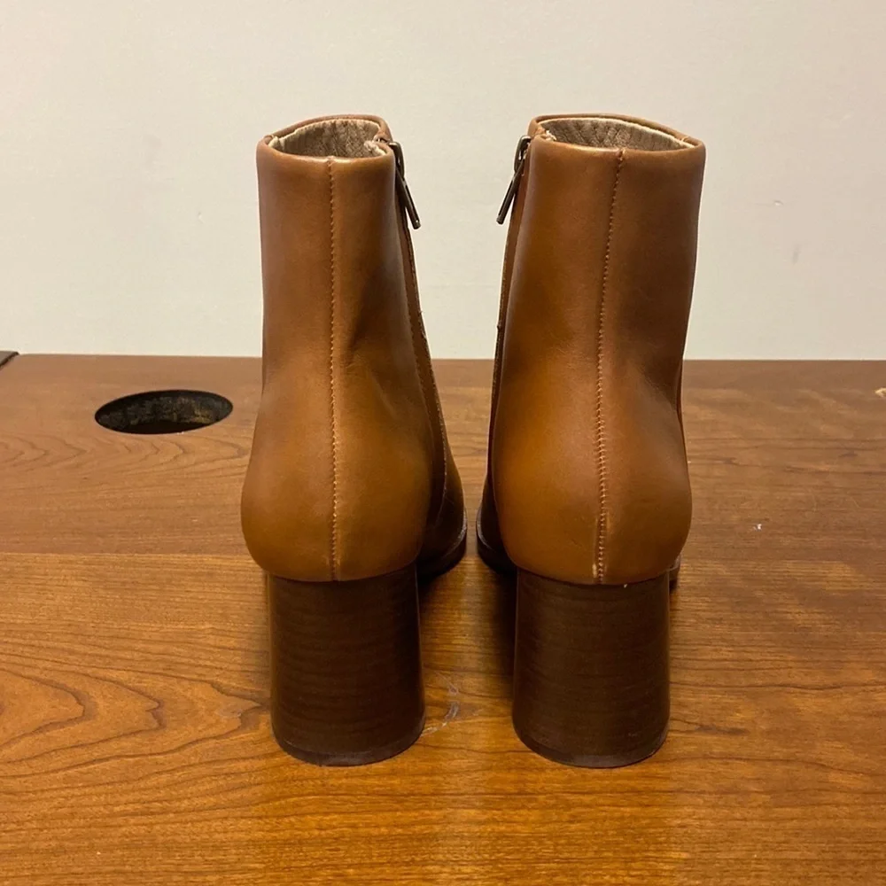 Madewell The Mira Side-Seam Ankle Boot in Leather NH201 - Picture 5 of 6